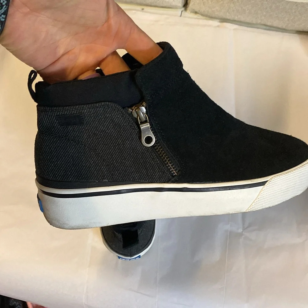 Keds‎ women’s size 8.5 black suede leather and tweed Cooper Slip On Sneakers